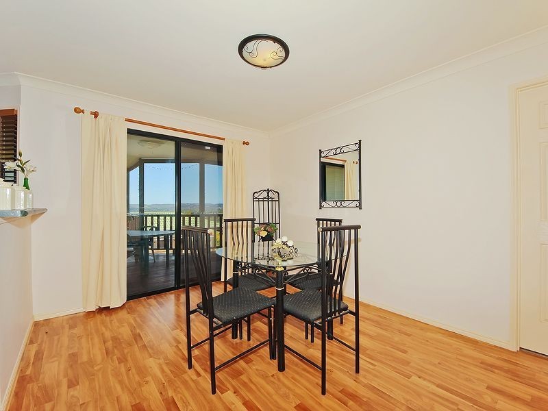 9 Barnhill Tce, Edens Landing QLD 4207
