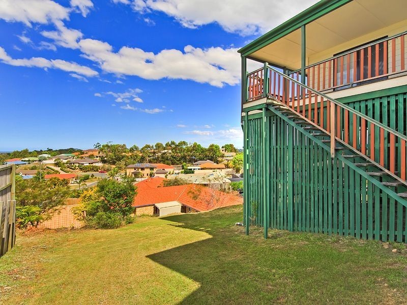 9 Barnhill Tce, Edens Landing QLD 4207