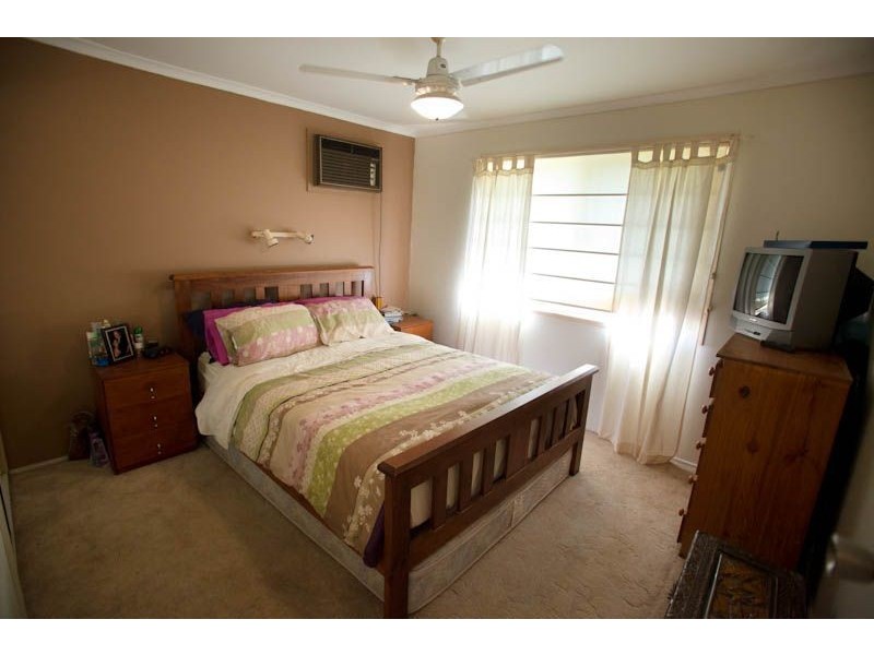 42 Harburg Drive, Beenleigh QLD 4207