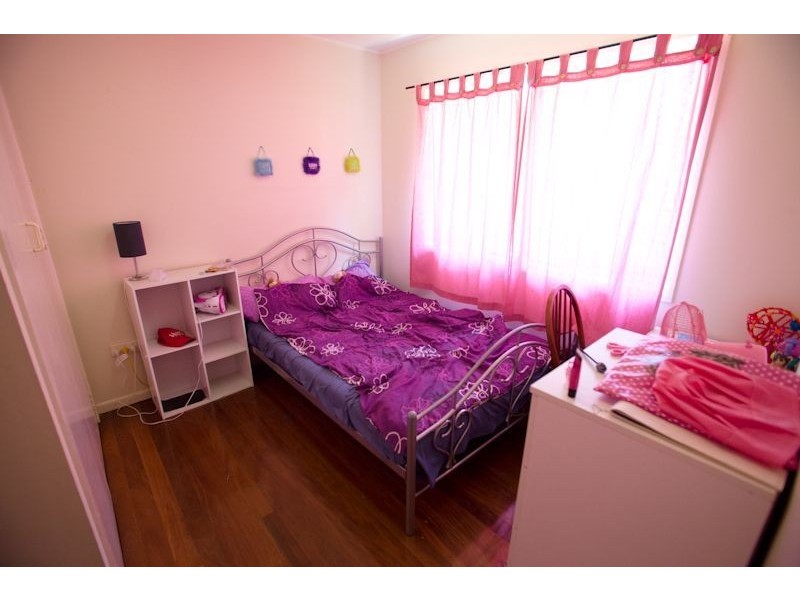 6 Kurrajong St, Woodridge QLD 4114