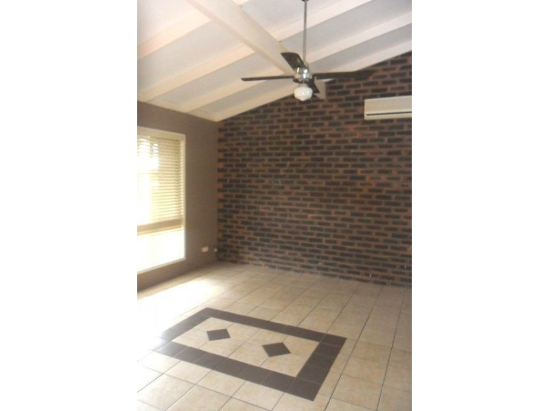 17 Strafford Rd, Bethania QLD 4205