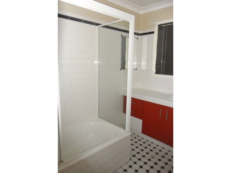 17 Strafford Rd, Bethania QLD 4205