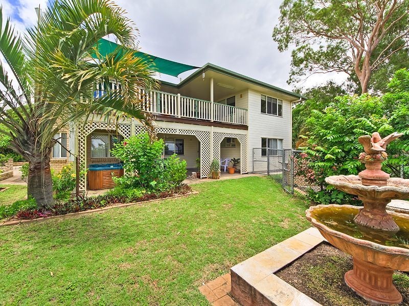 37 Wantana Cr, Edens Landing QLD 4207