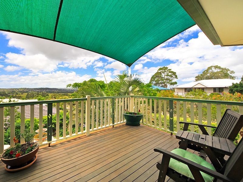 37 Wantana Cr, Edens Landing QLD 4207
