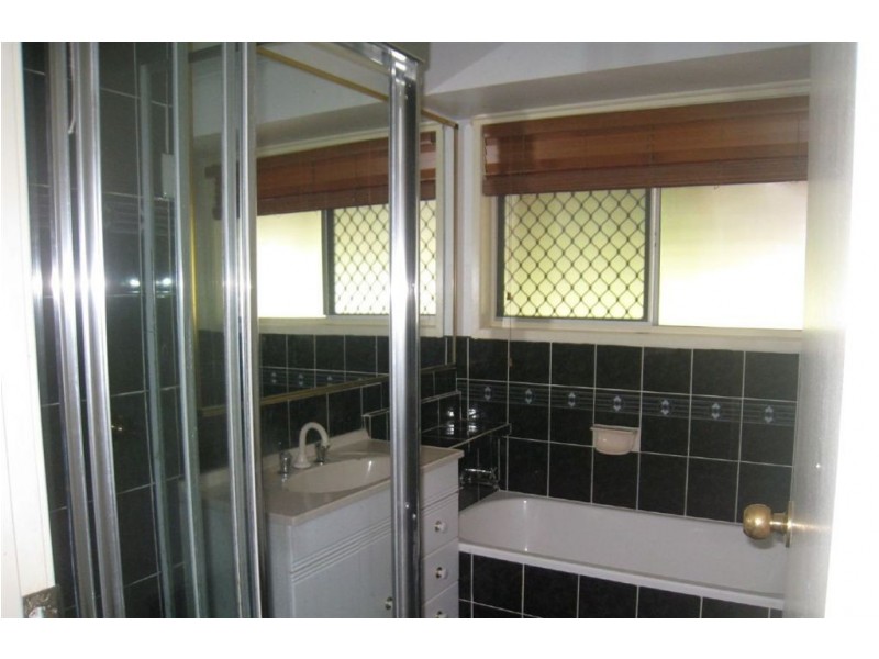 121 Juers St, Kingston QLD 4114
