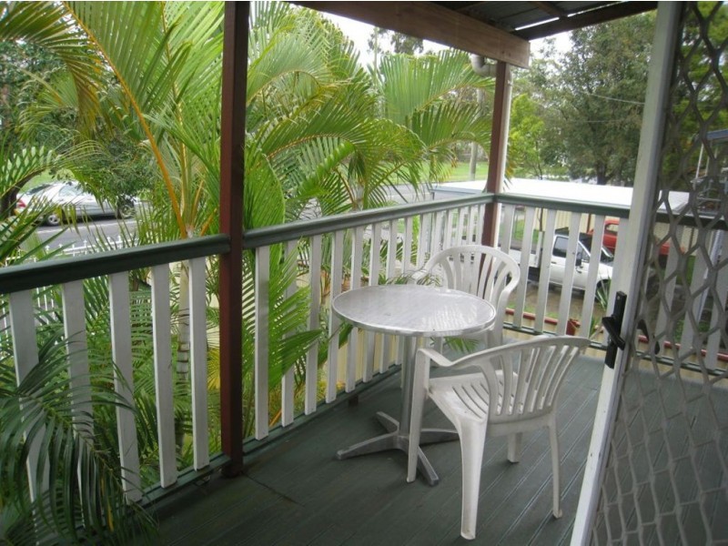 84 Mayes Ave, Kingston QLD 4114