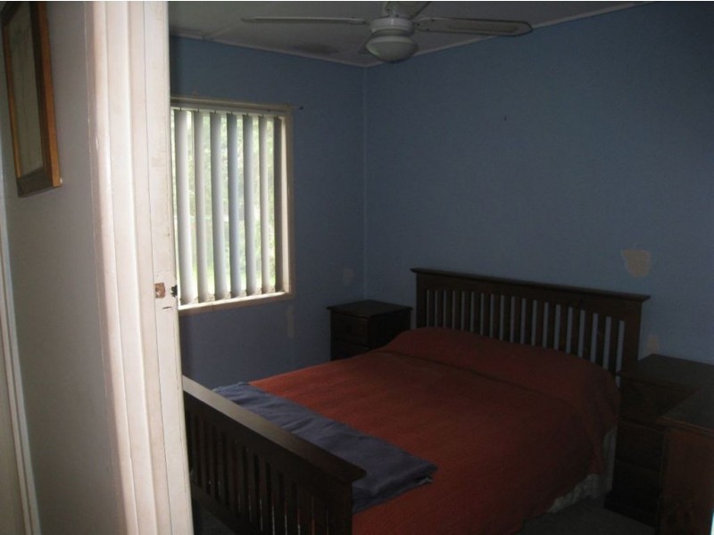 84 Mayes Ave, Kingston QLD 4114