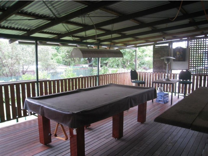 84 Mayes Ave, Kingston QLD 4114