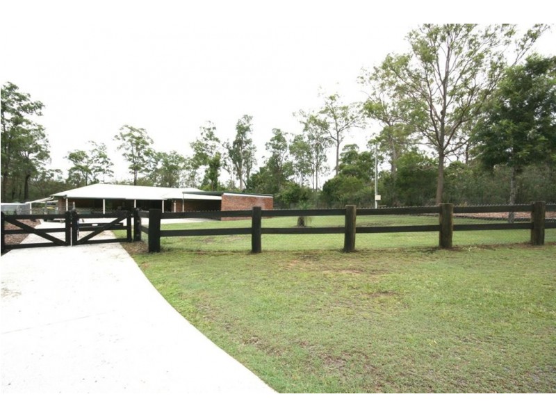 5 Jillian Ct, Logan Village QLD 4207