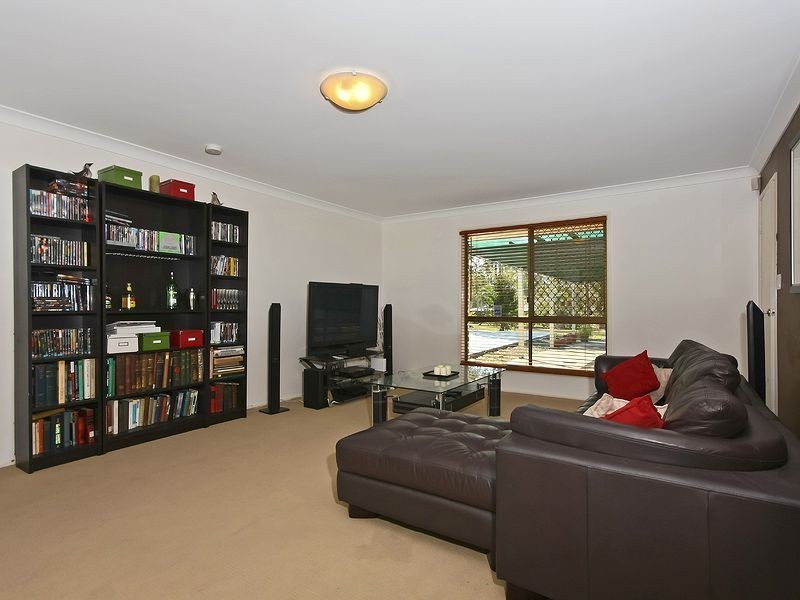 5 Jillian Ct, Logan Village QLD 4207