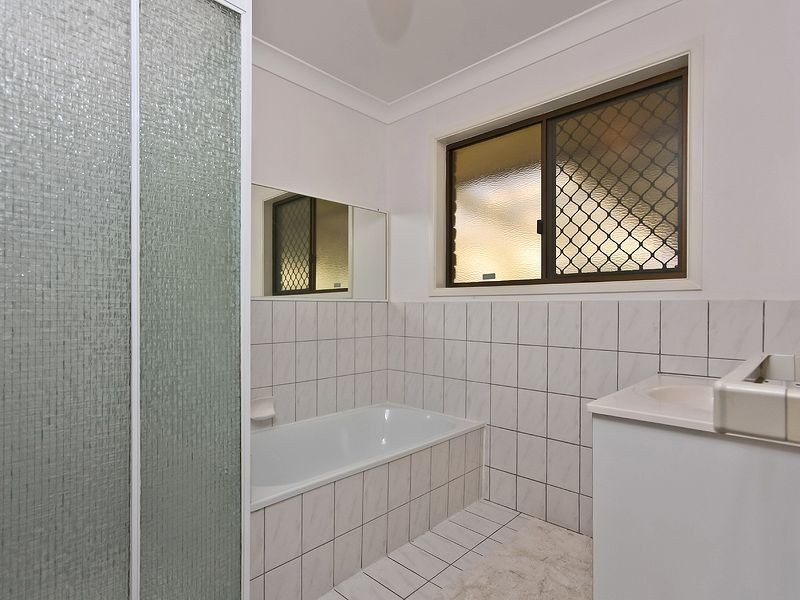 5 Jillian Ct, Logan Village QLD 4207