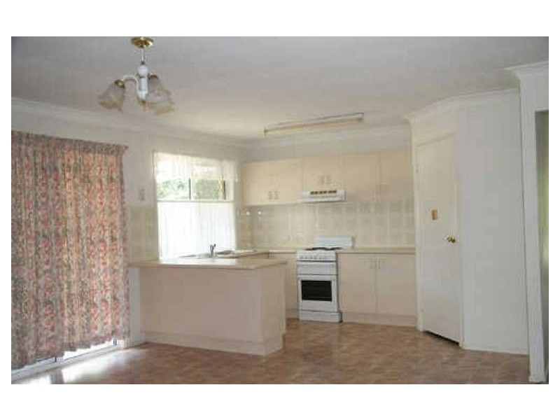 6 Kerwin Crt, Mount Warren Park QLD 4207
