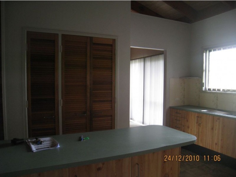 82 Loganlea Road, Loganlea QLD 4131