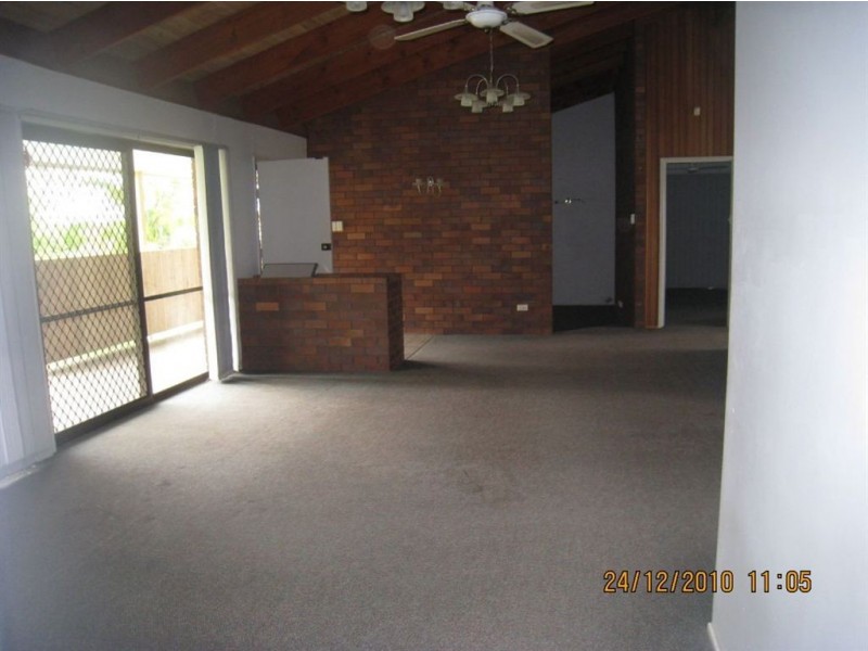 82 Loganlea Road, Loganlea QLD 4131