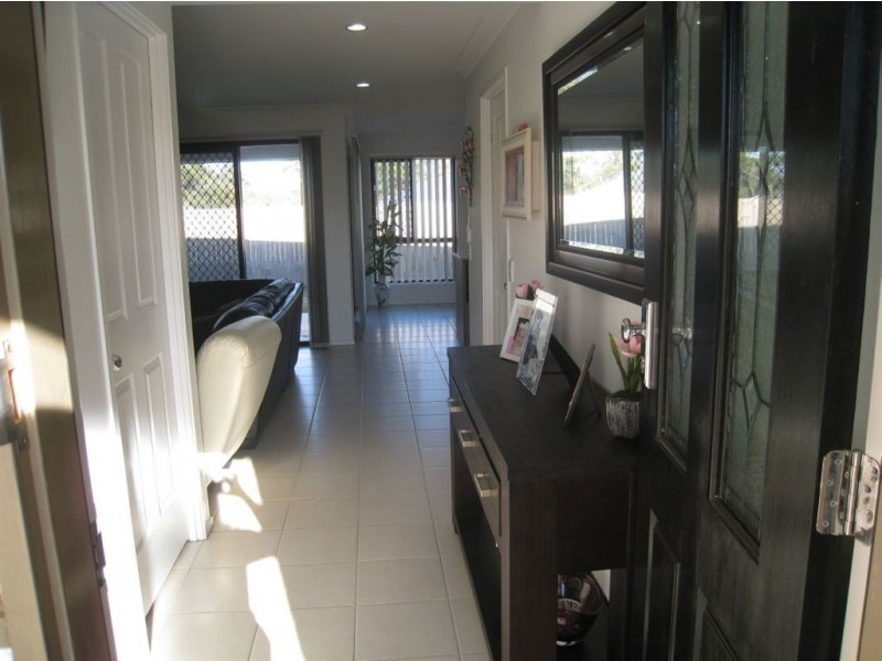 5 Flagstone Way, Berrinba QLD 4117