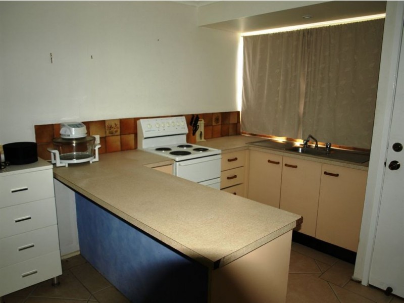 1/12 Albert St, Eagleby QLD 4207