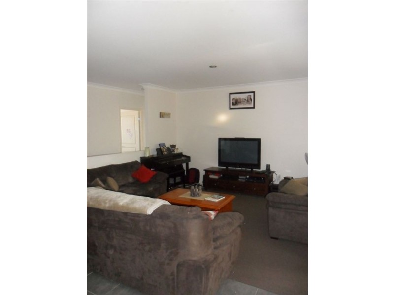 12 Benarkin Close, Waterford QLD 4133