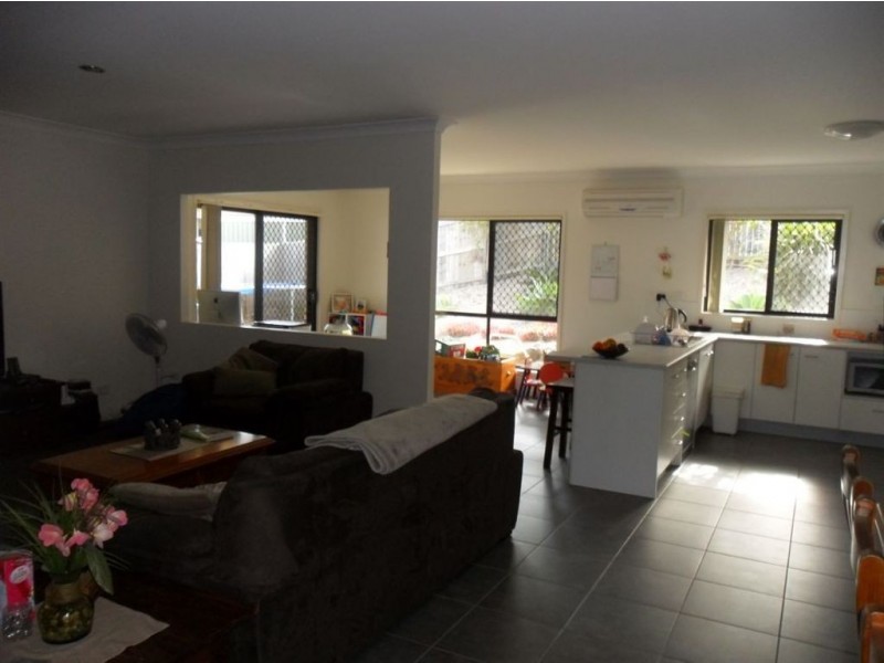 12 Benarkin Close, Waterford QLD 4133