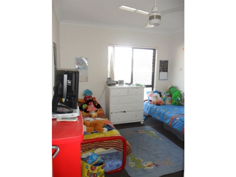 12 Benarkin Close, Waterford QLD 4133