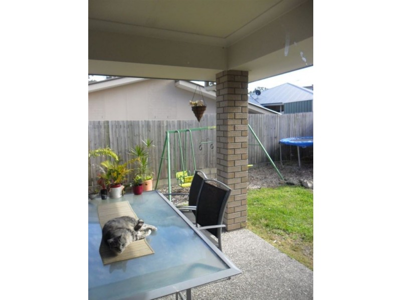 12 Benarkin Close, Waterford QLD 4133