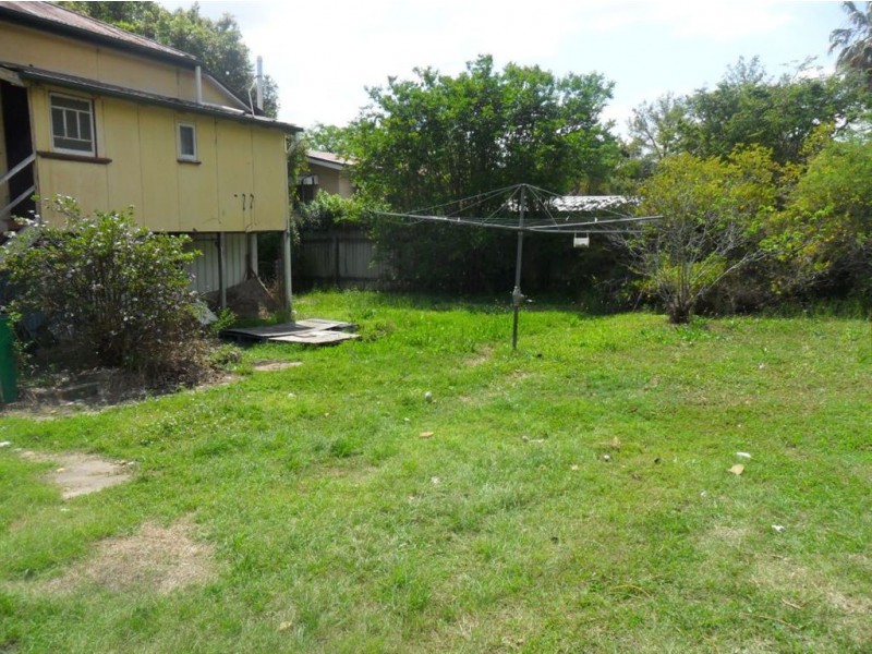 12 Juers Street, Kingston QLD 4114