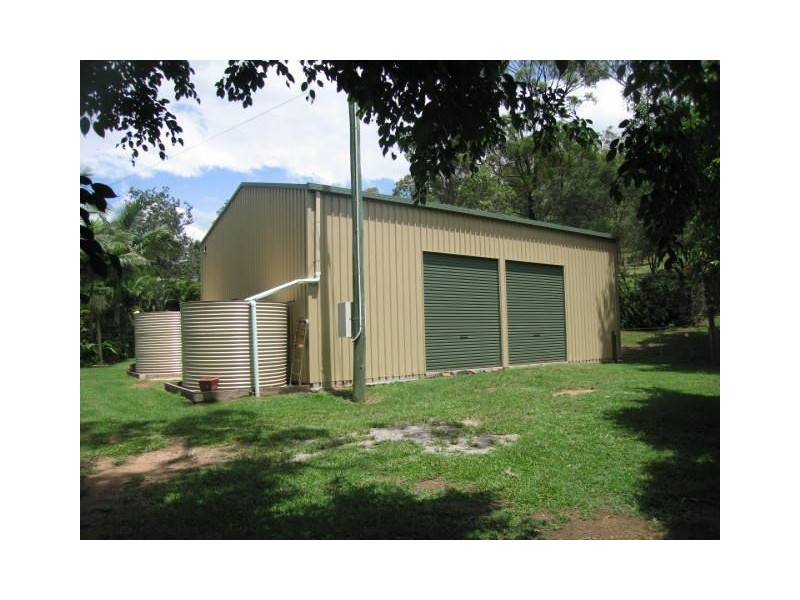 1 Helen-Louise Ct, Buccan QLD 4207