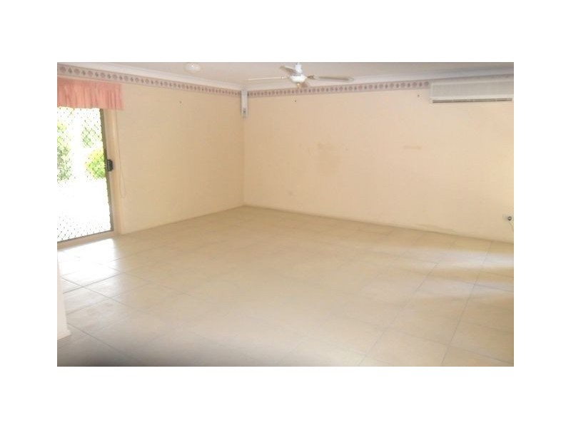 270 Mt Warren Blvd, Mount Warren Park QLD 4207