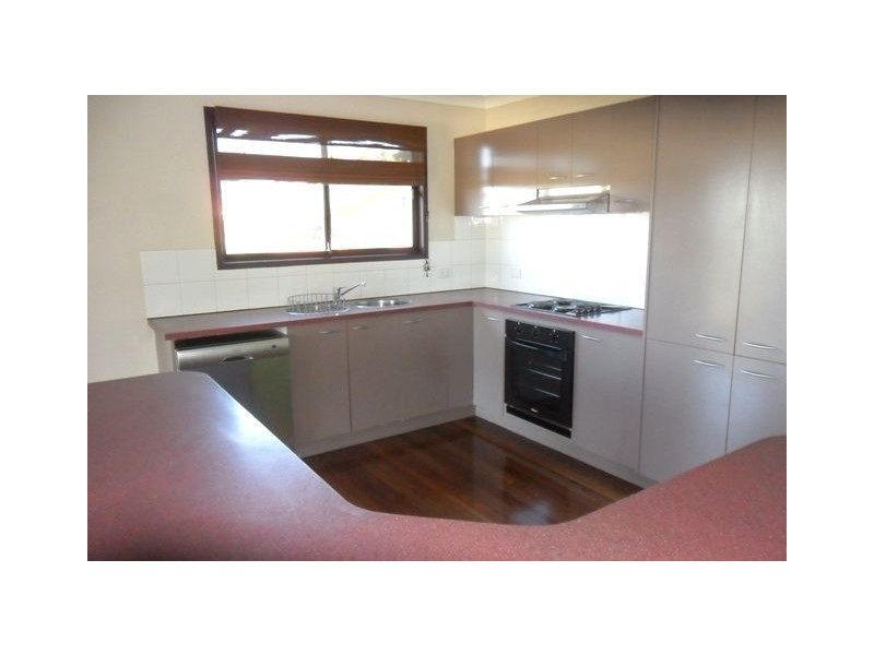 11 Vromans Court, Edens Landing QLD 4207