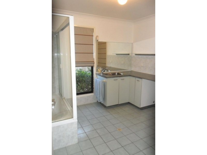 11 Vromans Court, Edens Landing QLD 4207