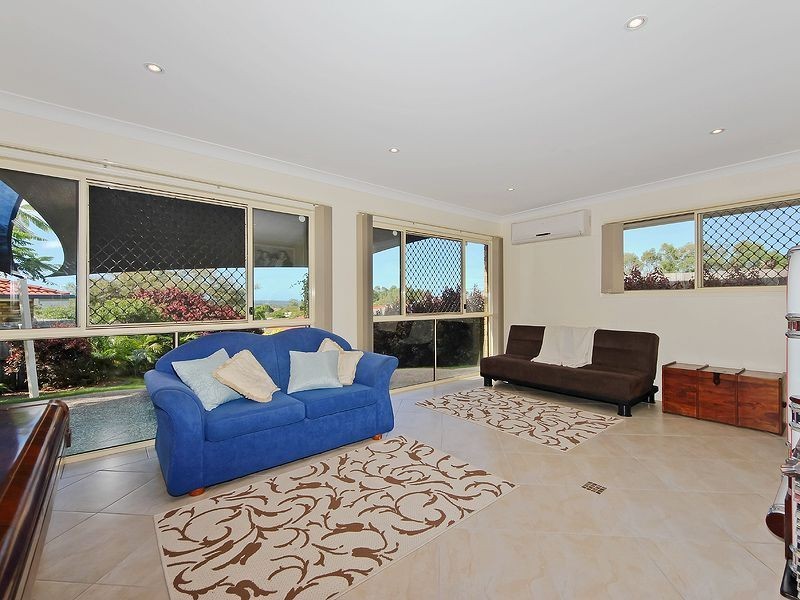 4 Richardson Ct, Edens Landing QLD 4207