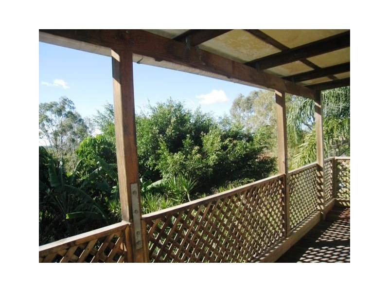 10 Lucy Drive, Edens Landing QLD 4207