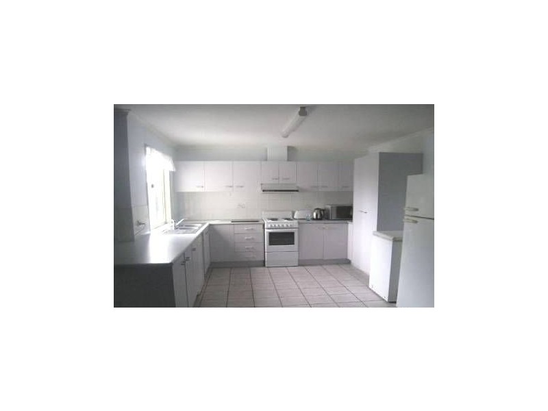 10 Lucy Drive, Edens Landing QLD 4207