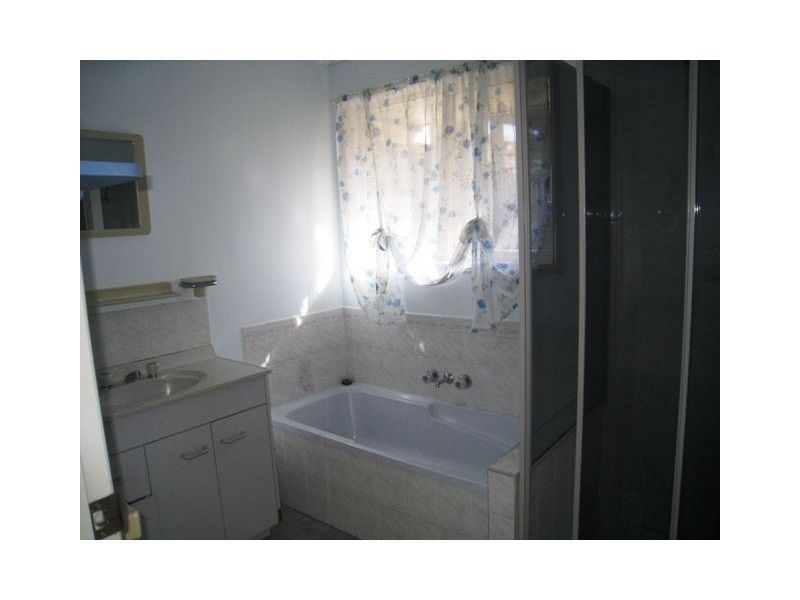 10 Lucy Drive, Edens Landing QLD 4207