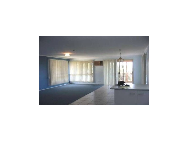 10 Lucy Drive, Edens Landing QLD 4207