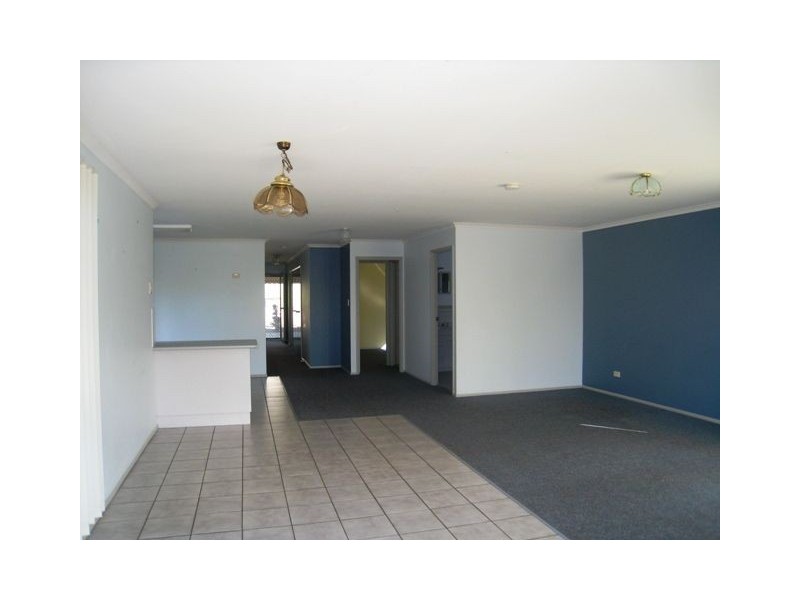 10 Lucy Drive, Edens Landing QLD 4207