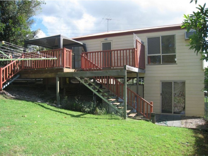 8 Bingo Street, Edens Landing QLD 4207