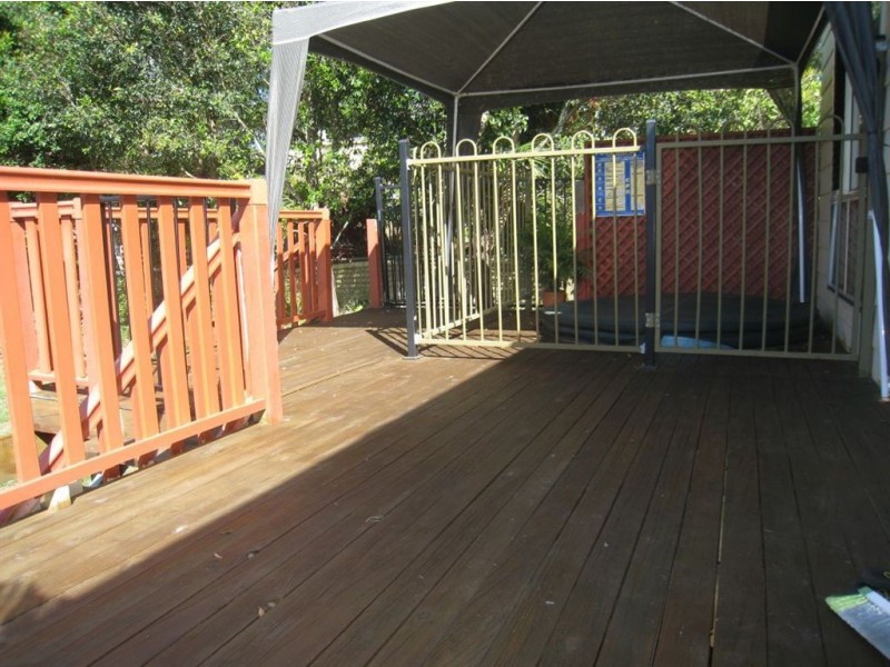 8 Bingo Street, Edens Landing QLD 4207