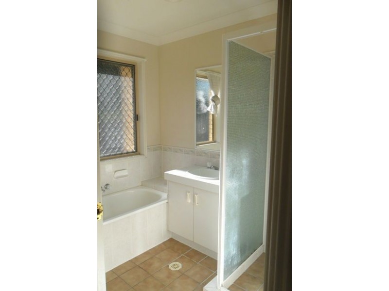 18 Jan Crt, Bethania QLD 4205