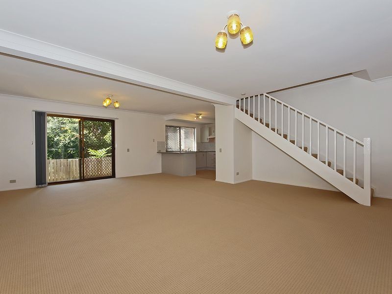 13/15 Lane Crt, Mount Warren Park QLD 4207