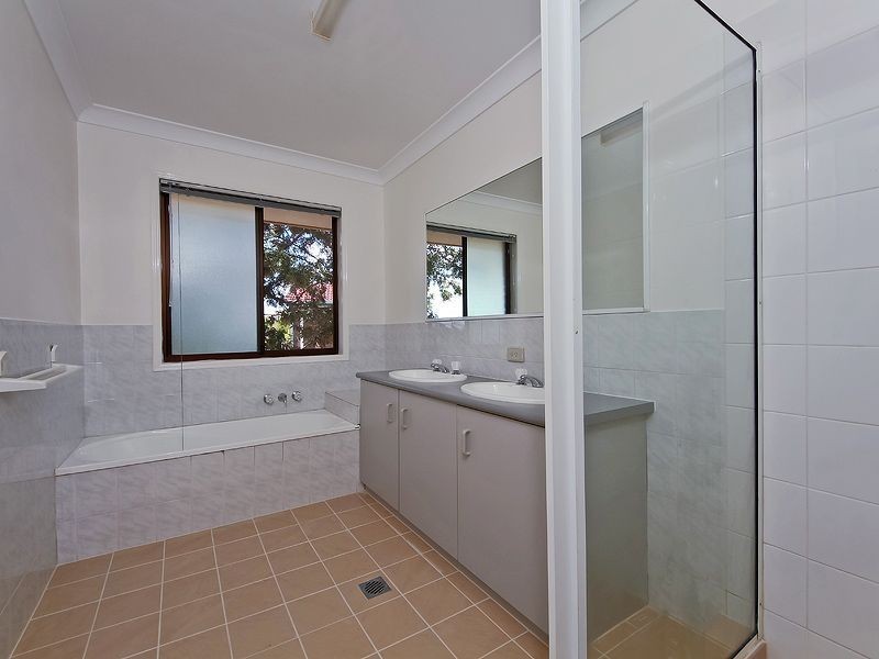 13/15 Lane Crt, Mount Warren Park QLD 4207