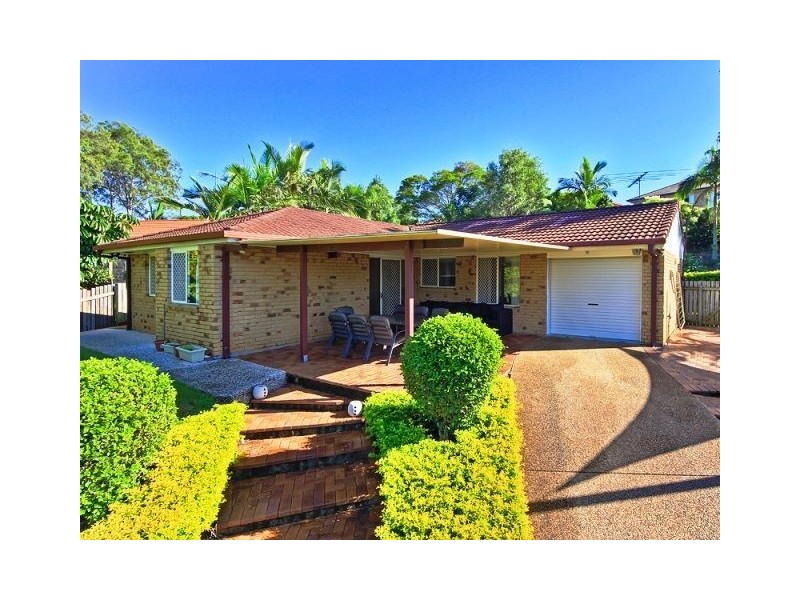 58 Avonmore St, Edens Landing QLD 4207
