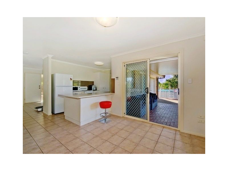 58 Avonmore St, Edens Landing QLD 4207