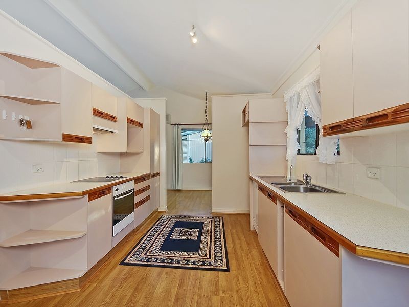 48 Lima Street, Edens Landing QLD 4207