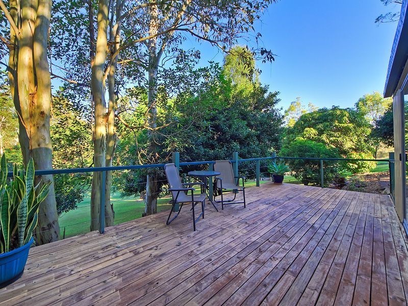 48 Lima Street, Edens Landing QLD 4207