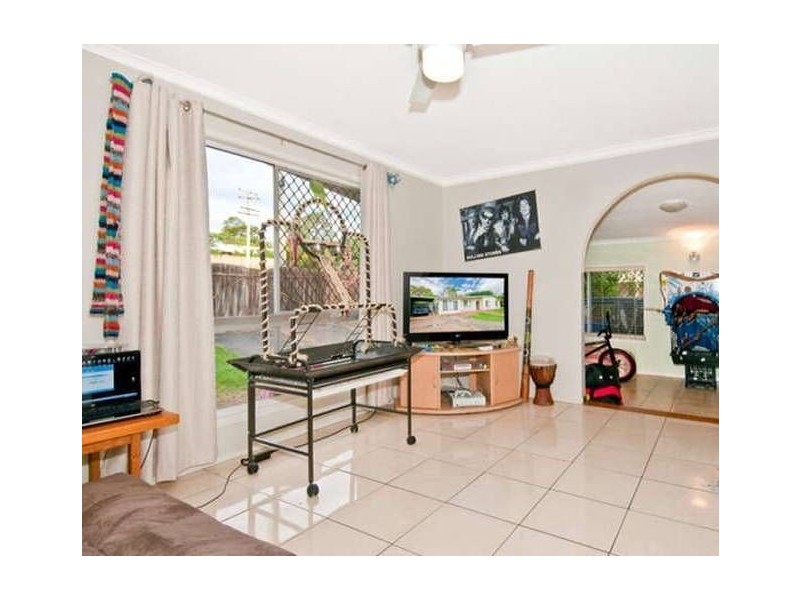 2 Pheasant Avenue, Beenleigh QLD 4207