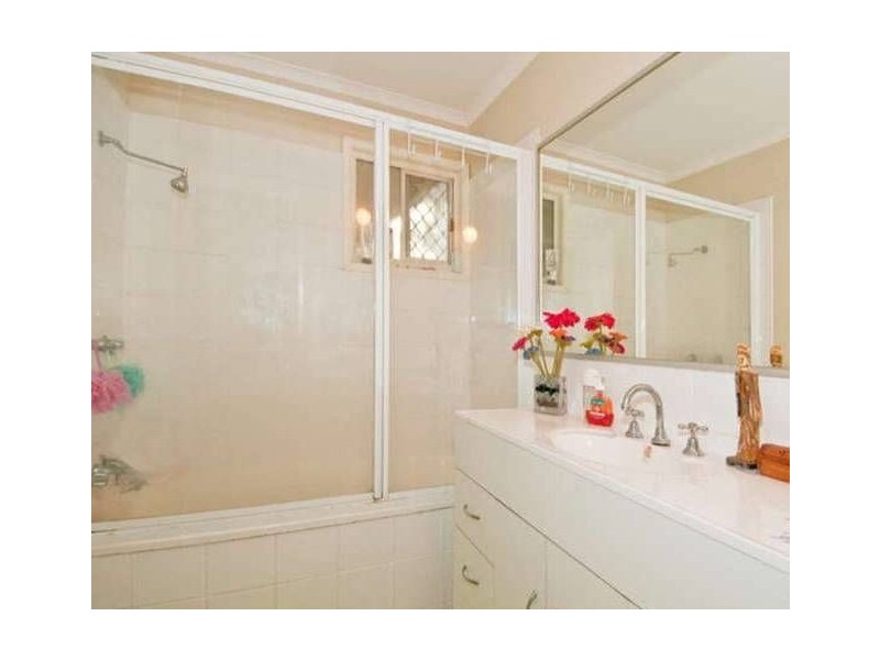 2 Pheasant Avenue, Beenleigh QLD 4207