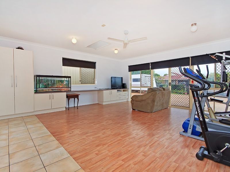 9 Cressbrook Ct, Meadowbrook QLD 4131