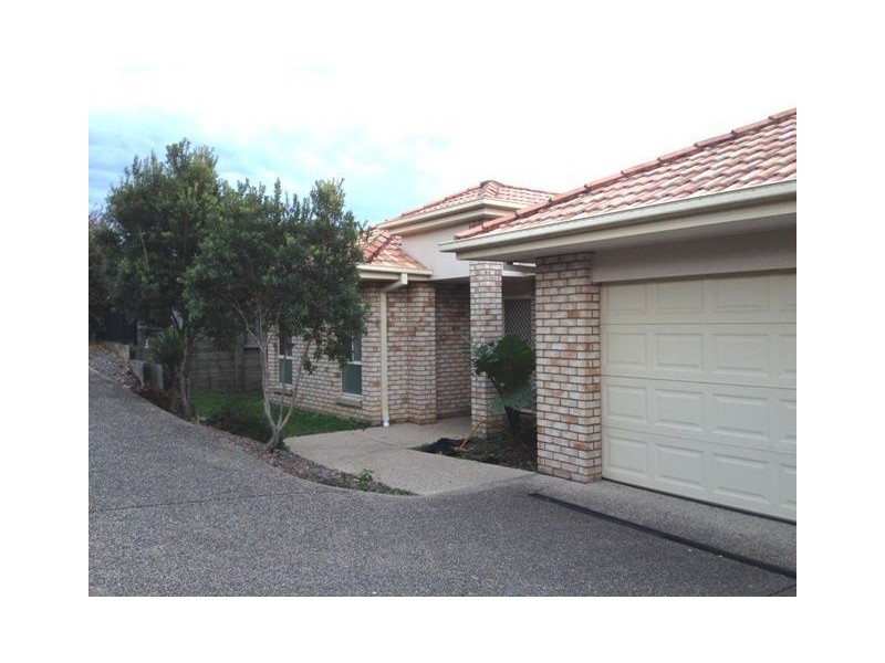 13 Holliday Dr, Edens Landing QLD 4207