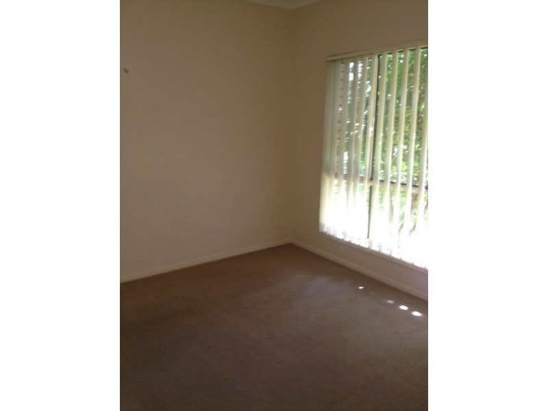 13 Holliday Dr, Edens Landing QLD 4207