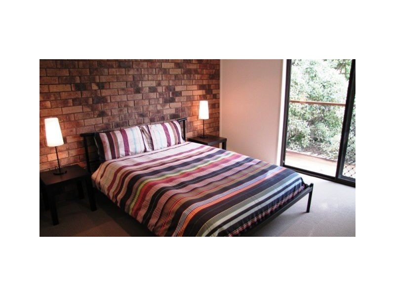 4/2 Delanty Crt, Edens Landing QLD 4207